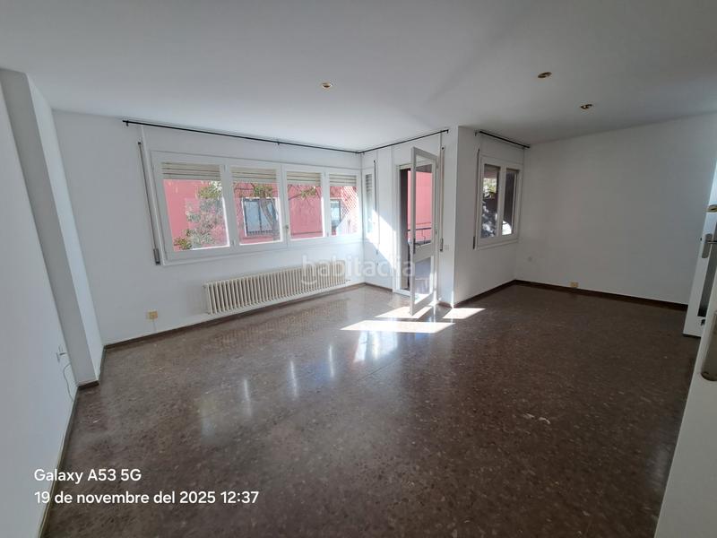 Foto fc14e4bc-e07a-4006-a5f2-8edd34ee4e69. Etagenwohnung mit heizung in Barri del Centre Terrassa