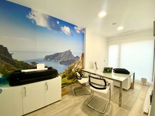 Local Comercial a Avinguda de gabriel roca i garcías 26. Local en venta en puerto de andratx