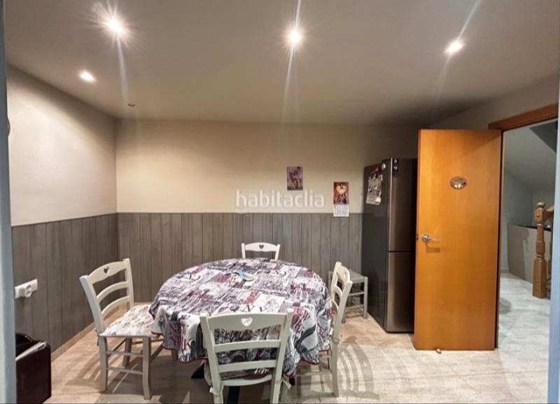 Foto 0422e1dd-8c4c-490a-bdf2-cec653fe4e7c. Miete zweistöckige wohnung in Roca del Vallès (La)