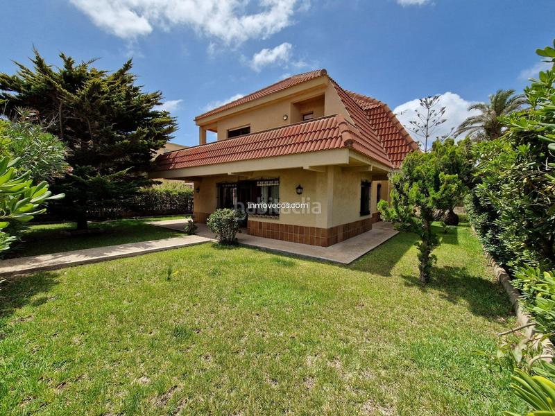 Foto 2b70e9b4-705e-426b-adf5-60c828074c27. Chalet mit parking in Entremares Manga del Mar Menor (La)