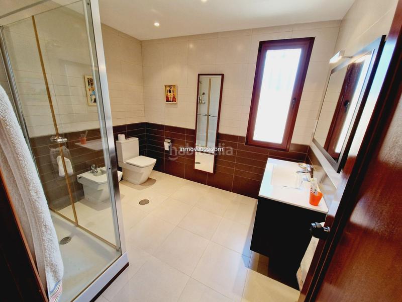 Foto 4c2018a3-0cf2-4ef3-b963-d24ed842bd9e. Chalet mit parking in Entremares Manga del Mar Menor (La)