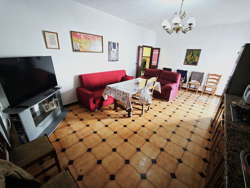 Foto 44c65b24-73f5-46e8-97d5-85920cd92ac3. Casa amb aparcament a Lebrija