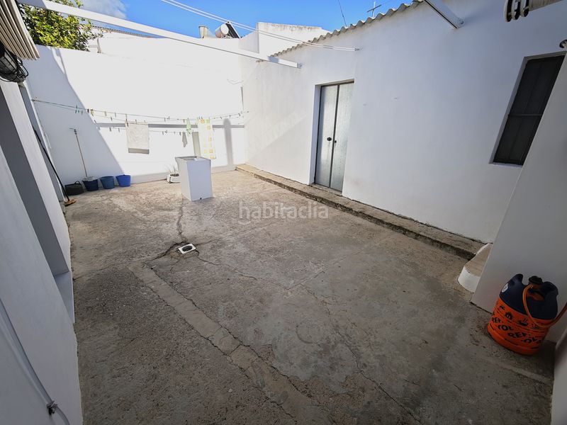 Foto d81d22ad-7602-4329-ae83-d4d828f25c2a. Casa amb aparcament a Lebrija