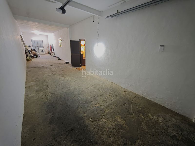 Foto e2204b3b-adb6-4e19-86be-cbfd73f9fa6b. Casa amb aparcament a Lebrija