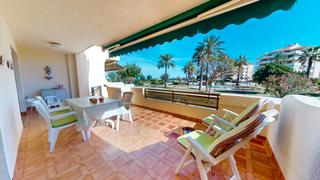 Lloguer Pis a Carrer passarell 4. Alquiler temporal: apartamento en playa grande con terraza y vis