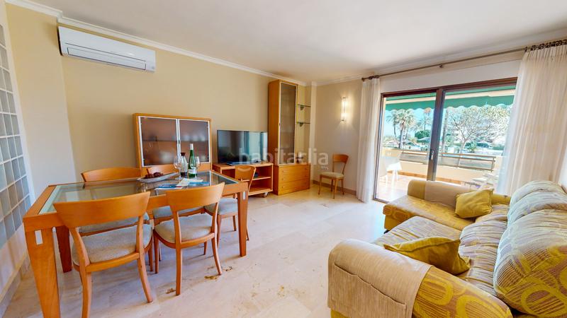 Foto 2365ae2e-d16a-4ace-95d4-3a5098d3d3e3. Alquiler piso en carrer passarell 4 alquiler temporal: apartamento en playa grande con terraza y vistas al mar en Dénia