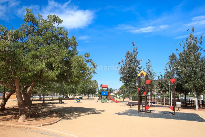 Foto 2d75aacd-efd6-4e50-8ce6-065738a0dadd. Lloguer pis a carretera de les marines a Dénia 33 a Dénia