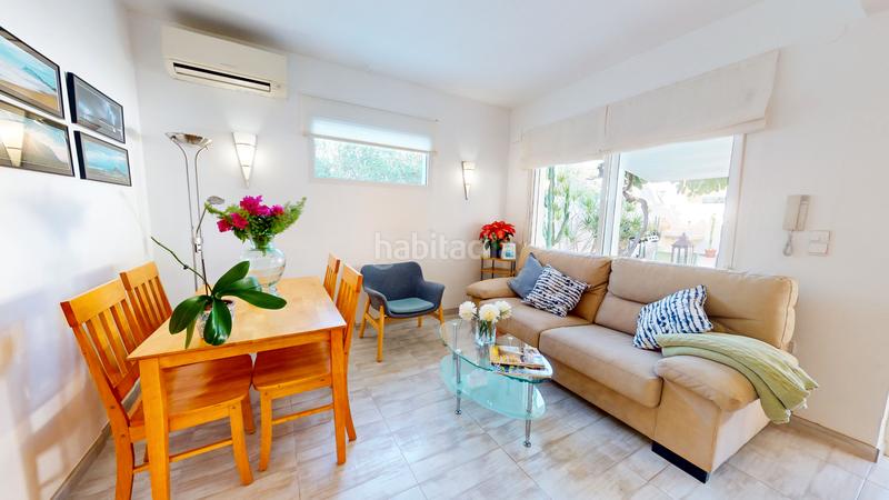 Foto e0786fe3-07fb-41c6-a0f6-c7db05303ea3. Rent flat in carrer llobarro 7b in Les Bassetes - El Marjal Dénia