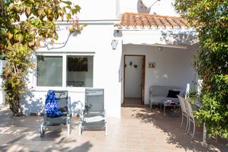 Location Appartement  Carrer llobarro 7a. Alquiler temporal: apartamento nueva vida con terraza y acceso d