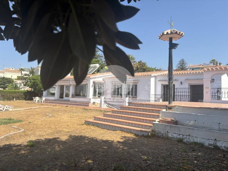 Foto 72947975-8797-45a2-a40b-c5e64cb021b8. Location chalet avec parking piscine dans Caleta de Velez