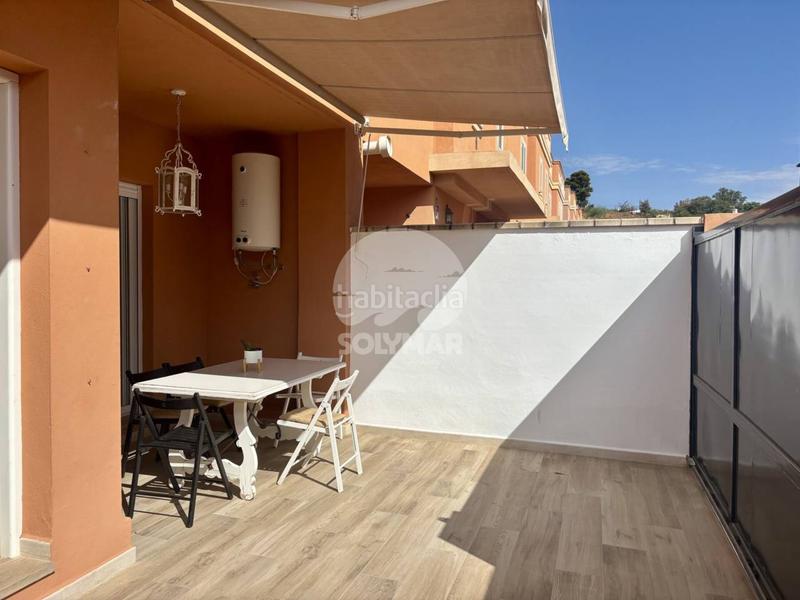 Foto 185282df-d62a-4ea9-a0e8-08bb8df9c0aa. Alquiler casa adosada alquiler en urbanización las biznagas en Benajarafe