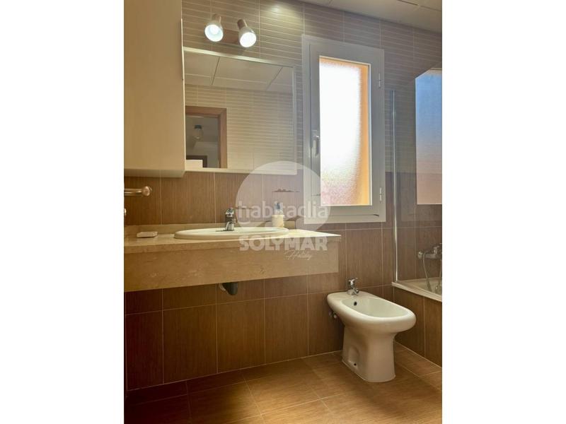 Foto 1ea61a7e-78d0-4ba5-bfe4-ce00c27f5b63. Alquiler casa adosada alquiler en urbanización las biznagas en Benajarafe