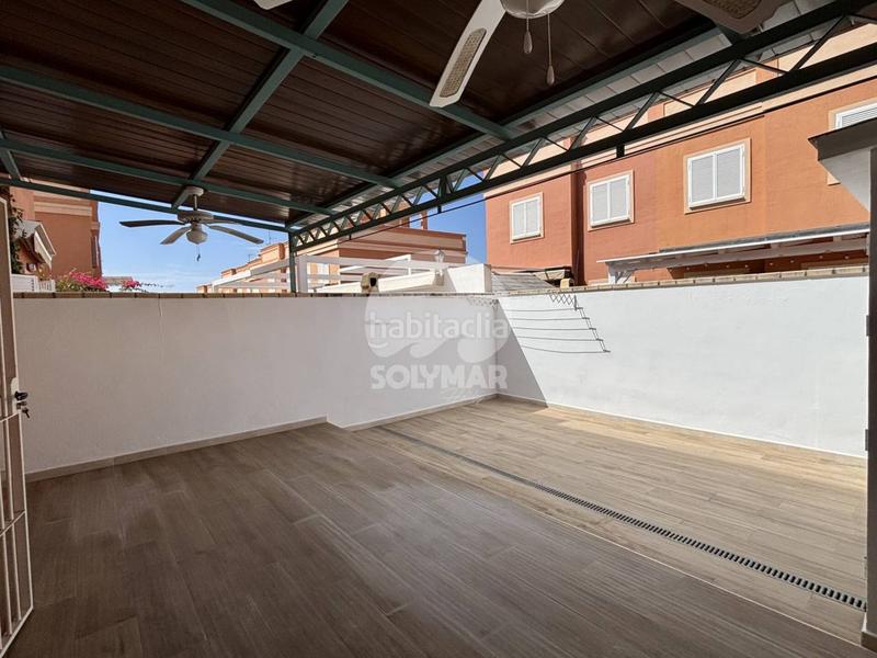 Foto 3535d3d4-6423-4c70-94c5-edf8814bb4cf. Alquiler casa adosada alquiler en urbanización las biznagas en Benajarafe