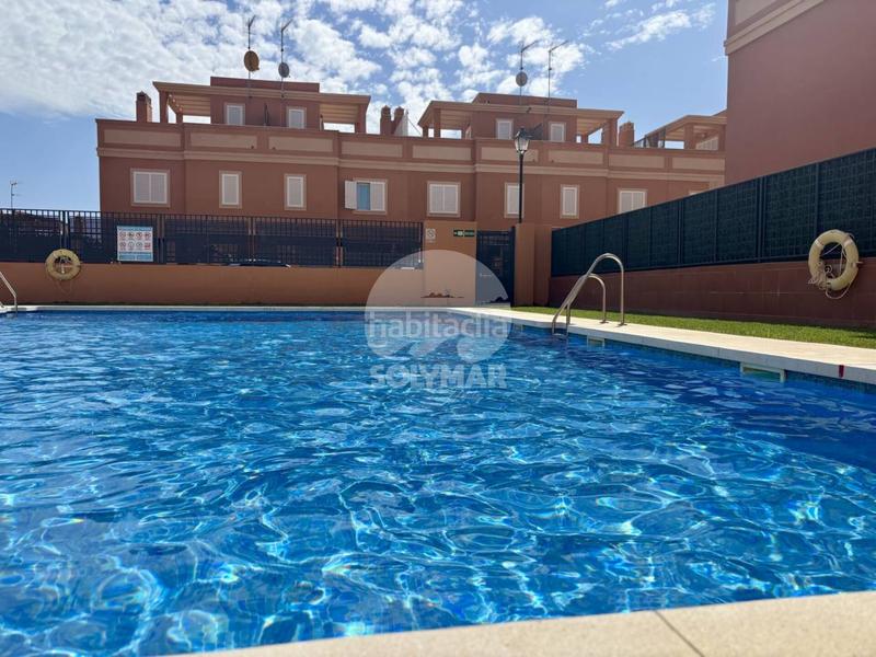 Foto 47e36c12-7c63-411b-9c77-cbda3c9e27be. Alquiler casa adosada alquiler en urbanización las biznagas en Benajarafe