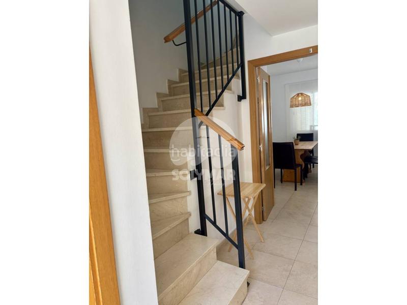 Foto f65f9fc9-e638-4af0-b926-56bb8446ede2. Alquiler casa adosada alquiler en urbanización las biznagas en Benajarafe