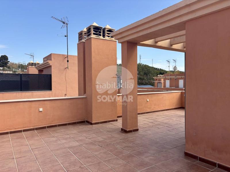 Foto fbea49f2-96c2-4b3a-b55a-b8492513edef. Alquiler casa adosada alquiler en urbanización las biznagas en Benajarafe