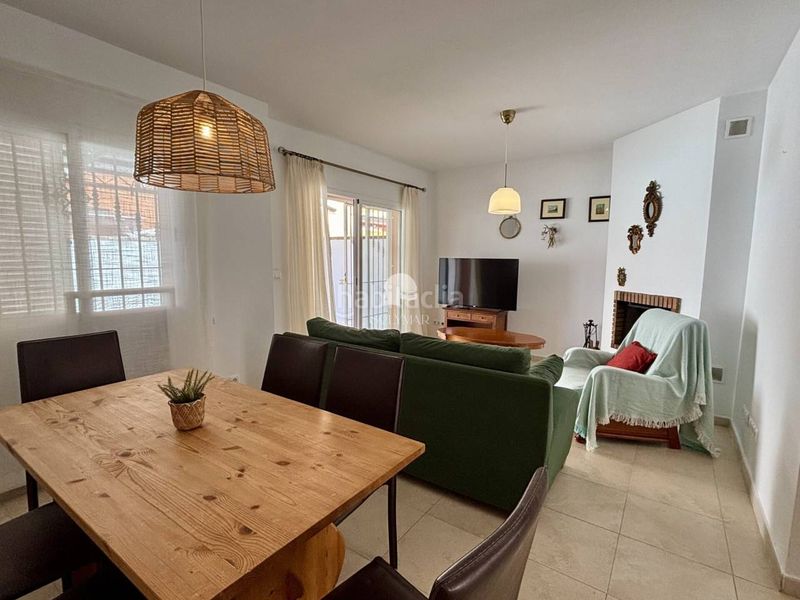 Foto fb4831a7-f65b-4a9b-8742-d83693df63b8. Alquiler casa adosada la biznaga by solymar properties en Benajarafe