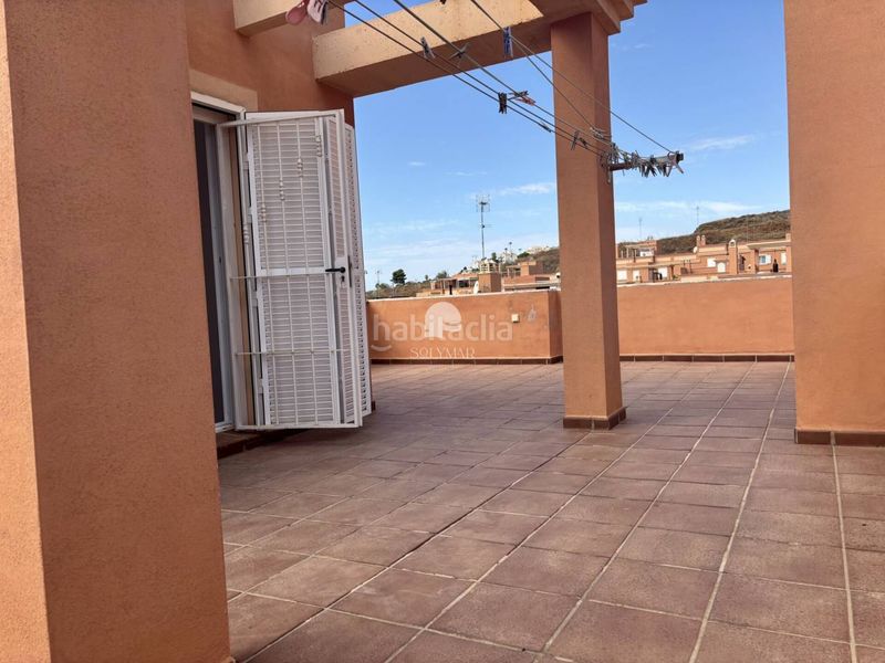 Foto e5047c91-e81a-4261-8b4f-215831d0f087. Lloguer casa adossada amb aparcament piscina a Benajarafe