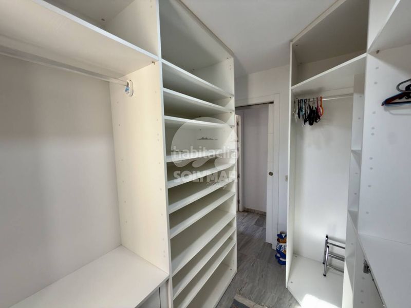 Foto 43463118-7c4d-4056-92df-d16fe892c9fc. Piso venta de un piso , vélezmálaga en Paseo Marítimo de Levante Torre del Mar