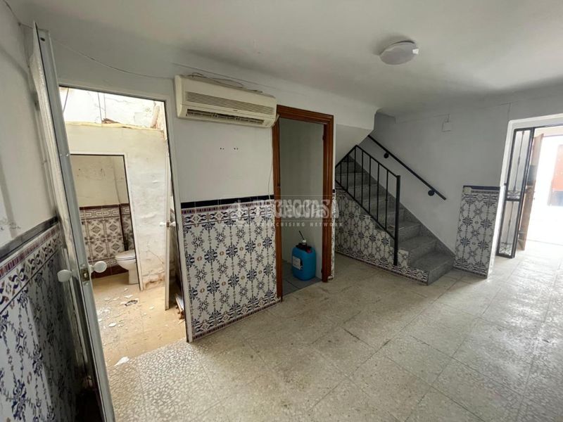 Foto df222e59-a37e-470c-82c2-e88270f996bd. Casa a Marchena