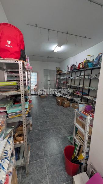 Foto d10dc2b5-6dbc-44c7-82cf-5c17fc2d531c. Local comercial a Paradas