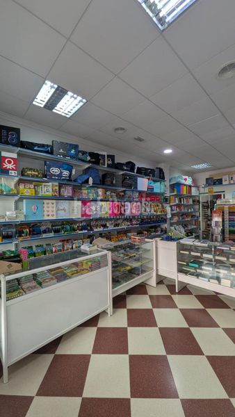 Foto e19968d7-fb94-48ec-8e1e-e84bfa03d27d. Local comercial a Paradas