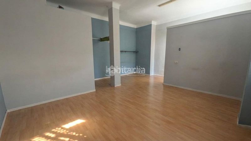 Foto dbcd14f4-9f76-4a9c-84f9-b3acf40403f6. Local comercial  en venta en Marchena