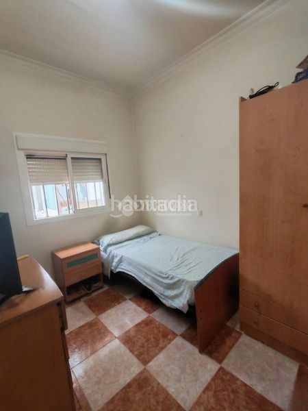 Foto aead9876-42bd-4053-8f21-72775e9b9c13. Casa a Marchena
