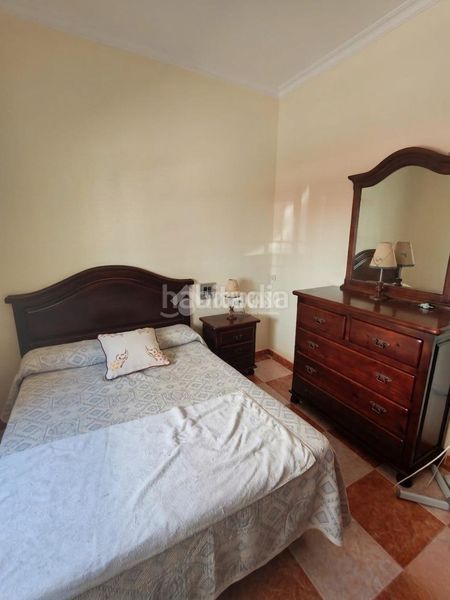 Foto f0179a61-e5ce-4af1-9e66-589195fe97c5. Casa a Marchena