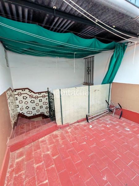 Foto 61b7f90b-1235-4987-952b-5603be024e51. Casa aparellada a Marchena