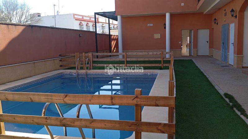 Foto fc1975a1-3279-43aa-b747-b542fe88ce82. Local comercial a Marchena