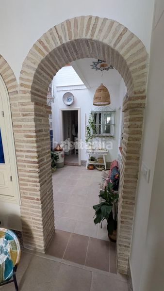 Foto a0959adc-a454-4826-87a8-c8c2f256d480. Casa aparellada a Marchena