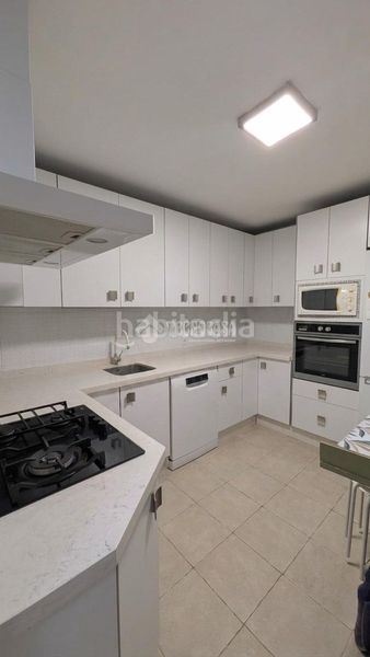 Foto ab981949-3023-4880-a7d6-df3d4813957c. Casa aparellada a Marchena