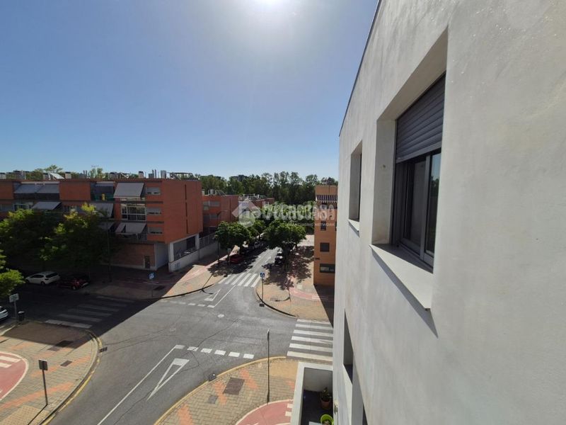 Foto d6701b53-600e-4b9a-a895-caebc8abfc9d. Pis a Santa Isabel Málaga