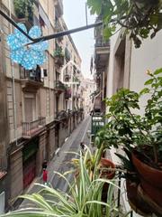 Flat in Carrer de la cera 17. Piso en venta en el raval!