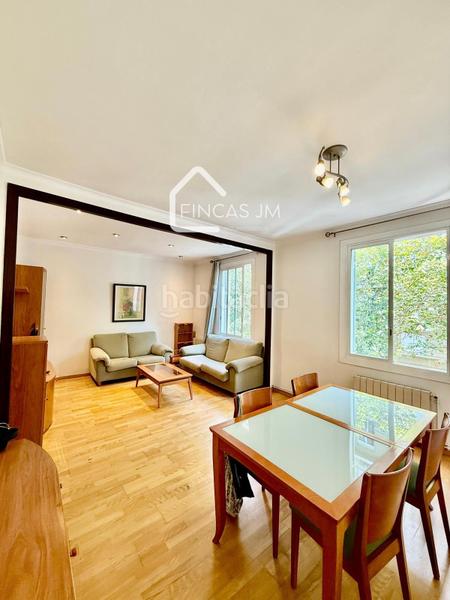 Foto 5a365959-e2cc-400a-a63a-2b5891022b64. Flat in concell de cent 10 in Hostafrancs Barcelona