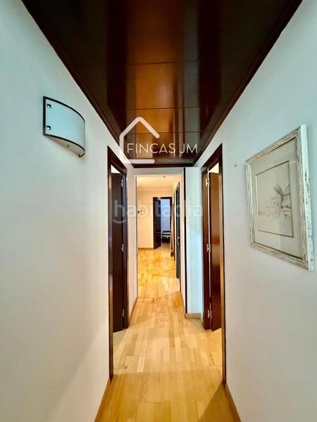 Foto 94f14985-ed15-440e-9462-b819f3bce6b4. Flat in concell de cent 10 in Hostafrancs Barcelona