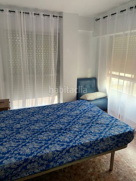 Foto b6b5399f-98ae-446f-8058-3281d2ac54c2. Piso  en campello en Campello Playa Campello (el)