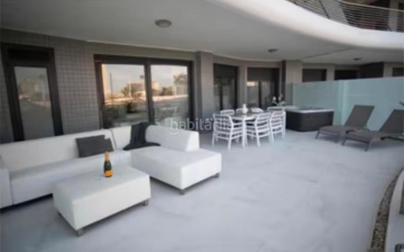 Foto 979f338b-9036-4d38-bcde-45807dbf244d. Alquiler ático en paseo burgos 4 piso en arenales alquiler en Elche / Elx