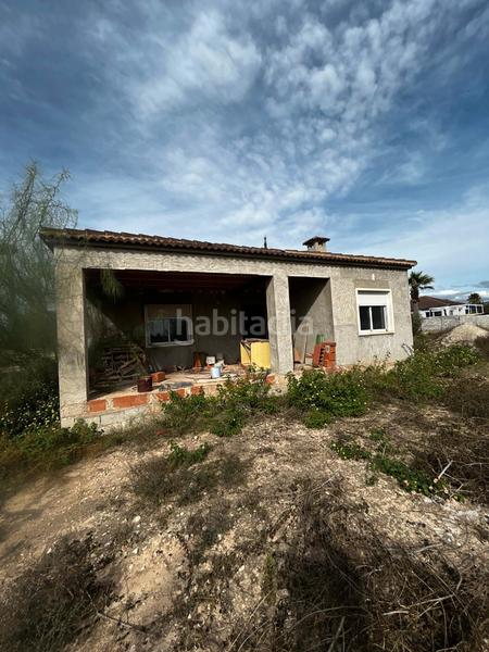 Foto b3bf596d-cda9-43b5-8fcc-f05c5eb7f245. Chalet dans Crevillente
