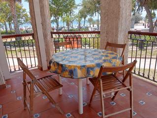 Dúplex  Avenida de santa pola 24. Bungalow en santa pola de este a primera linea