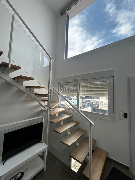 Foto ed5fee02-7bb6-4312-86c6-58c04f9aad7d. Casa aparellada amb calefacció aparcament piscina a Alicante