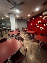 Geschäftsraum in Carrer d'Asp 11