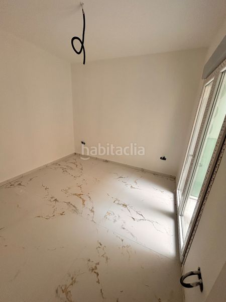 Foto 47a3d69c-ce64-4541-a013-27ba6deb6719. Planta baixa a Reina Victoria - Miguel Hernández Elche / Elx