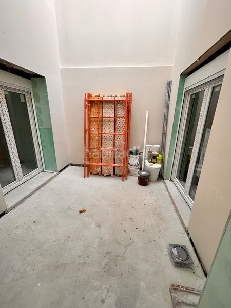 Foto d7657f08-f0b6-4a6e-a228-5351ab1244fa. Planta baixa a Reina Victoria - Miguel Hernández Elche / Elx