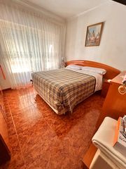 Flat  Passatge arquitecte gaudi. Gran oportunidad: piso de 2 hab. ampliables a 3 con balc�n en c/