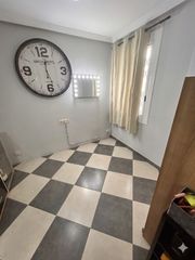 Pis  Carrer músic moisés davia. Piso amueblado en alicante con 2 habitaciones – 70 m², ideal inv