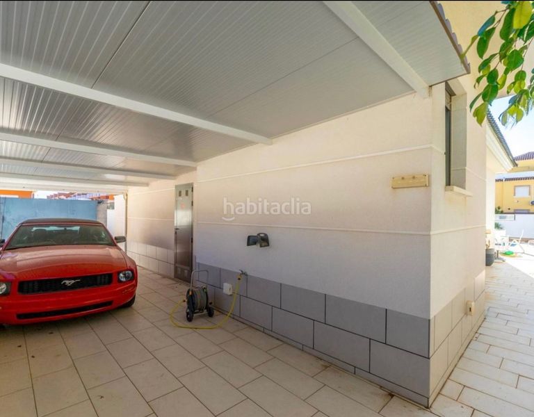 Foto 19c0272d-e524-45e4-b151-3028a4975dc1. Xalet amb piscina a Rojales