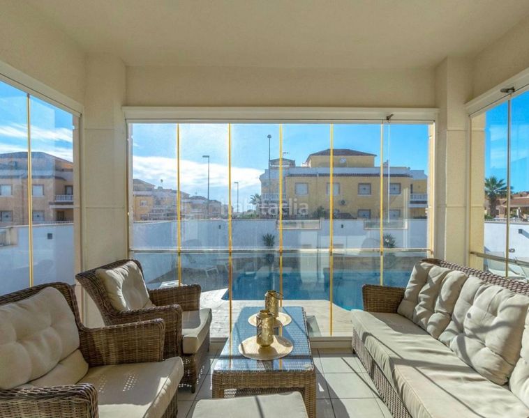 Foto 4d23f621-db29-4ab6-ad1d-deba50bcb7d5. Xalet amb piscina a Rojales