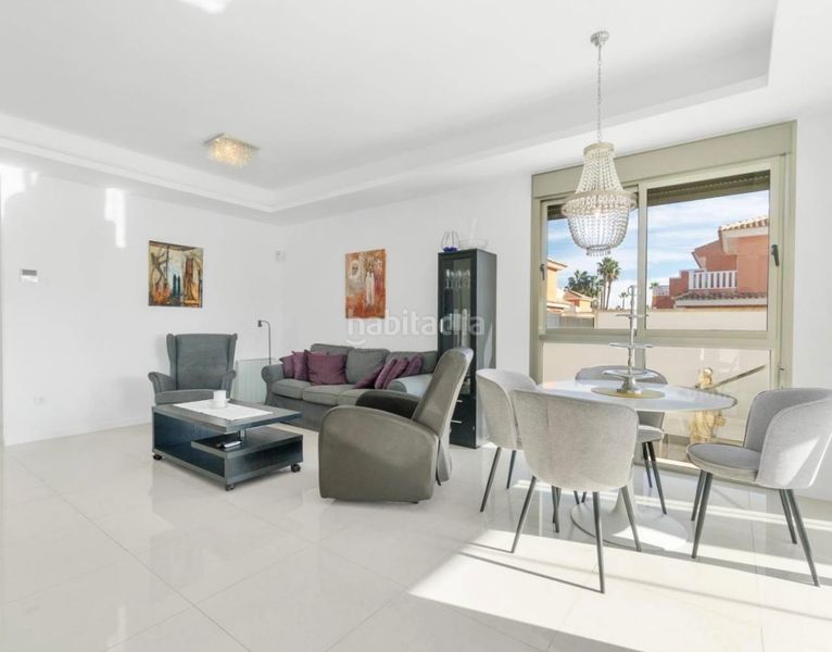 Foto 7ce1c540-ca2f-4bc0-b744-c6931bc0f9da. Xalet amb piscina a Rojales